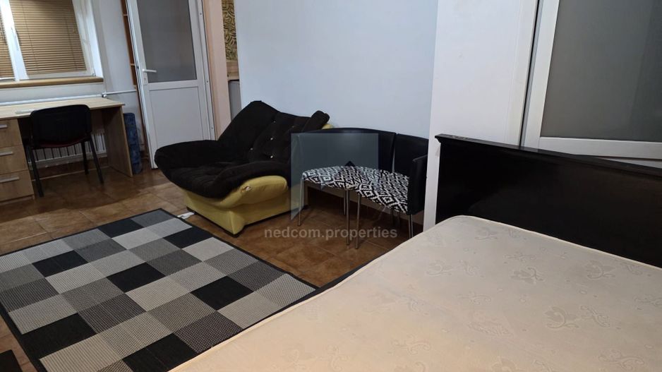 Inchiriere Garsoniera Sebastian - str. Motoc 47mp - Poză 2