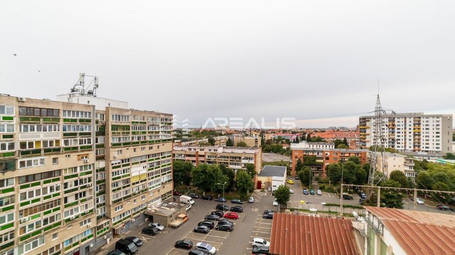 VÂNDUT!!! Apartament spațios cu 3 camere, zona Polivalentă - Poză 5