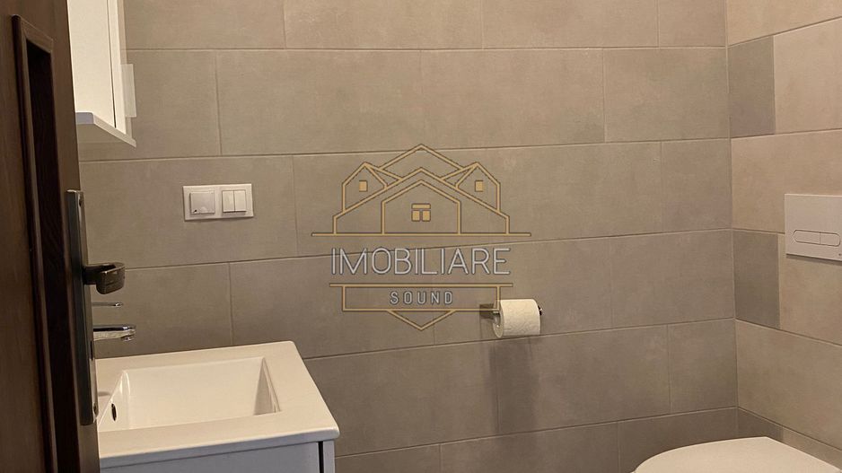 Apartament Modern într-o Locație Bună - Poză 12