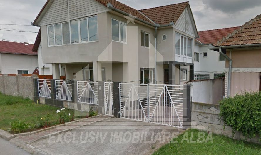 Casa de vanzare zona Schit - Poză 1