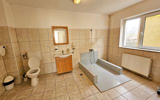 Casa 10 camere, 878 mp teren, toate utilitatile, Barabant - Poză 20