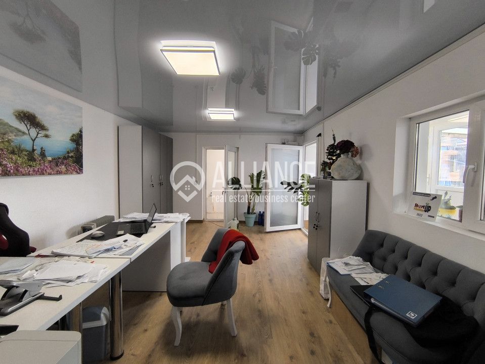 BRATIANU 2 COCOSI(COD03) - Casa si curte cu utilitati incluse ! - Poză 6