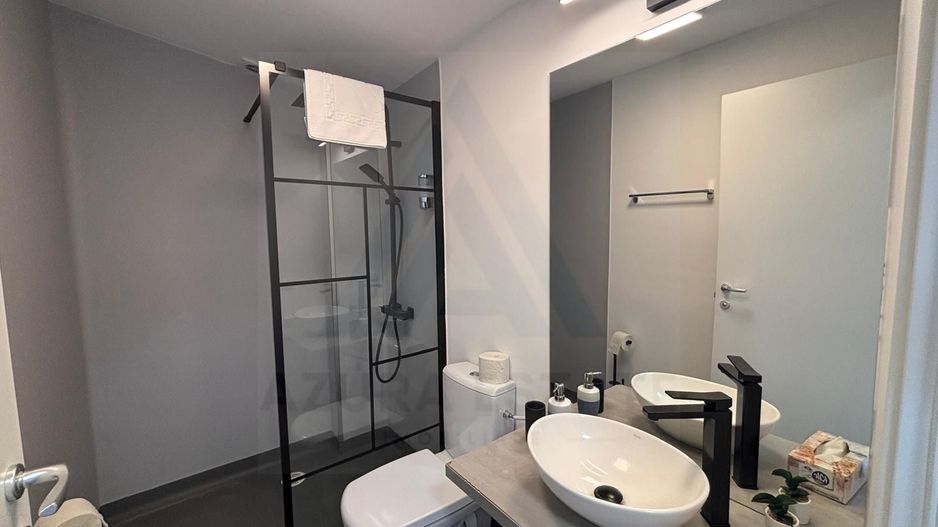 Pensiune PREMIUM 10 camere și Casă Individuală Valea Avrigului 4.600mp - Poză 20