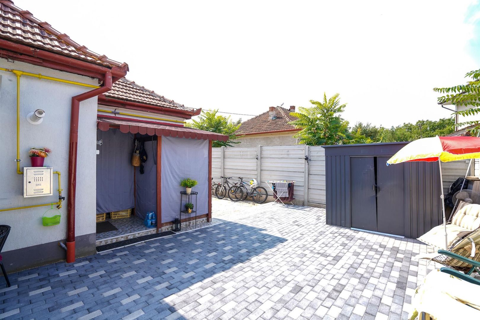 Casa cu 3 camere Cantemir - Poză 2