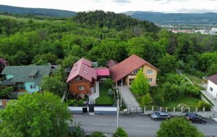 Casa P+M cu 4 camere  si 485 mp teren pe Dealul Malului, Rm Valcea