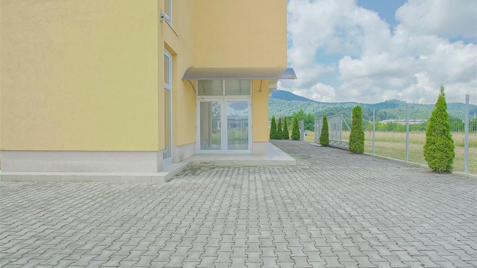 Cladire de birouri/clinica in Brasov zona Calea Bucuresti - Poză 3