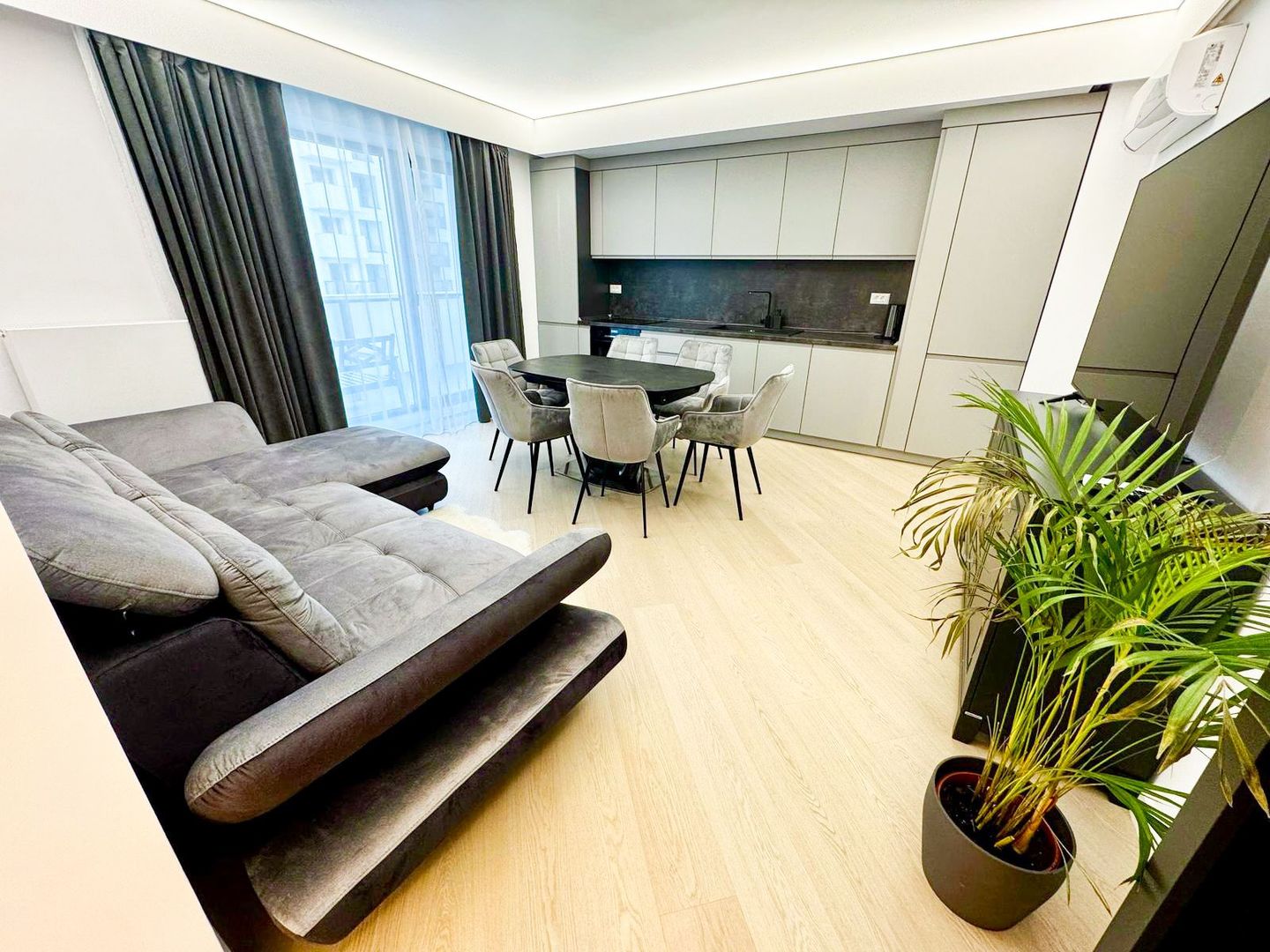 Apartament 3 camere I Cortina North I 80 mp I Faza 1 - Poză 1