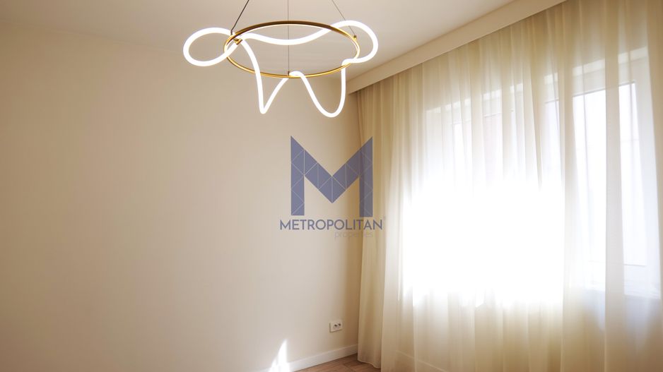 De vânzare casă deosebită 4 camere în localitatea Florești - Poză 9