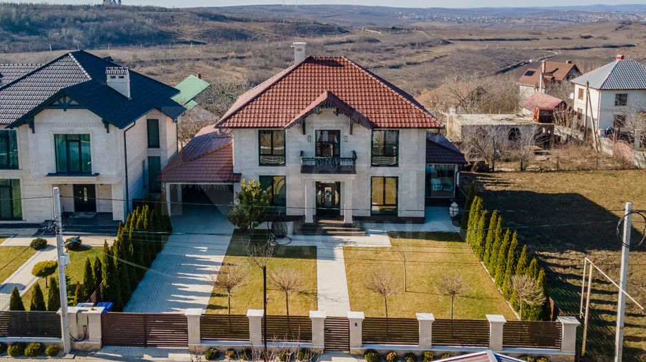 Vânzare, casă, 2 nivele, 3 camere, str. Drumul Vilelor, Dumbrava. - Poză 1