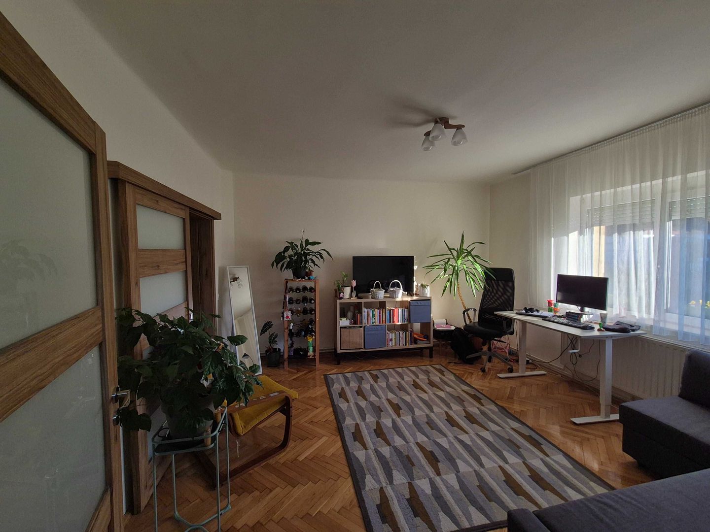 BRASADAS vinde casa familiara cu gradina in zona Titulescu. - Poză 2
