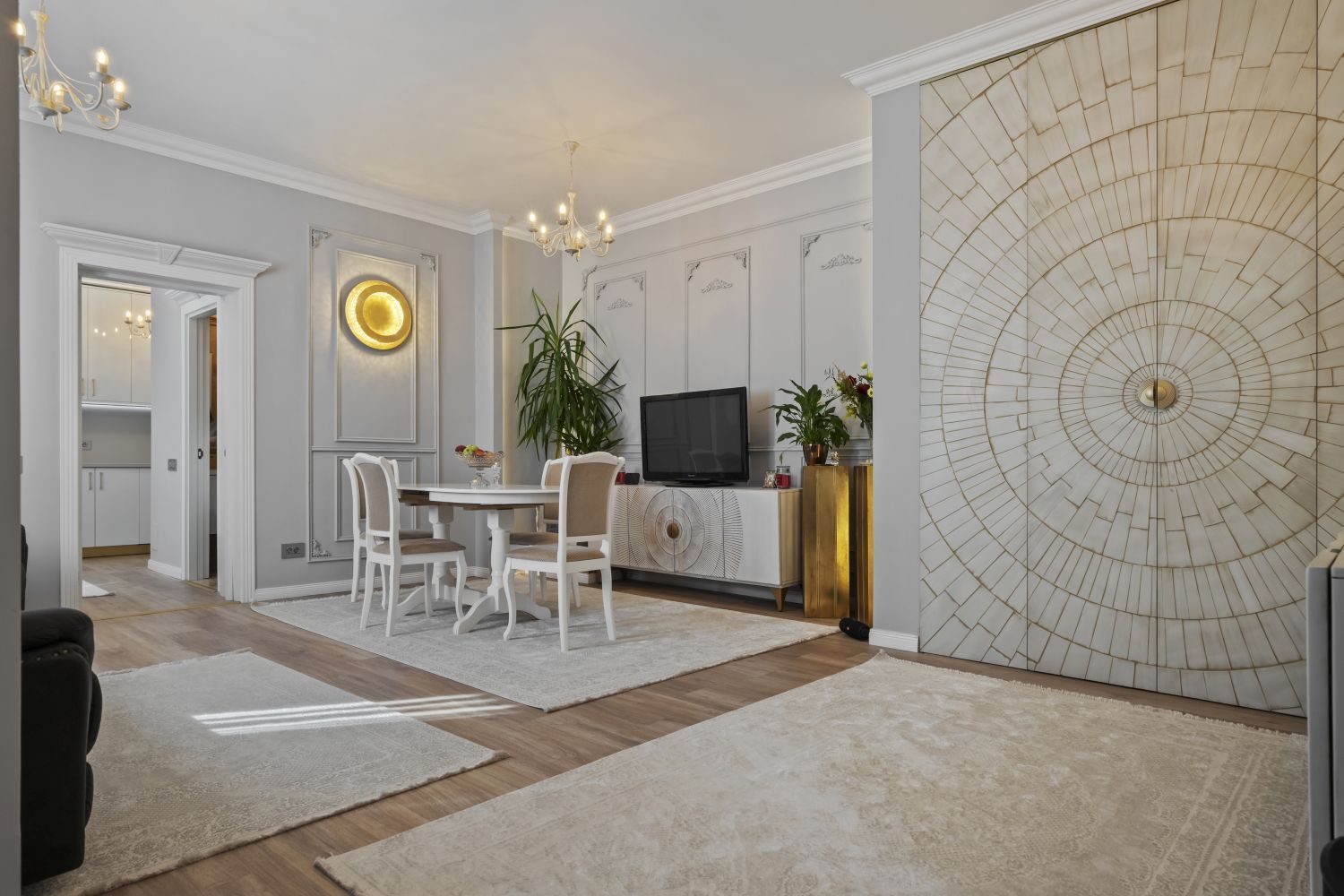 CASA COMPLET RENOVATA || 2 CAMERE|| 2 BAI || CENTRALA PROPRIE - Poză 3