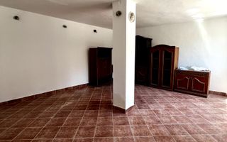 Casa in Oradea 1200 mp teren 400 mp cladiri - Poză 3