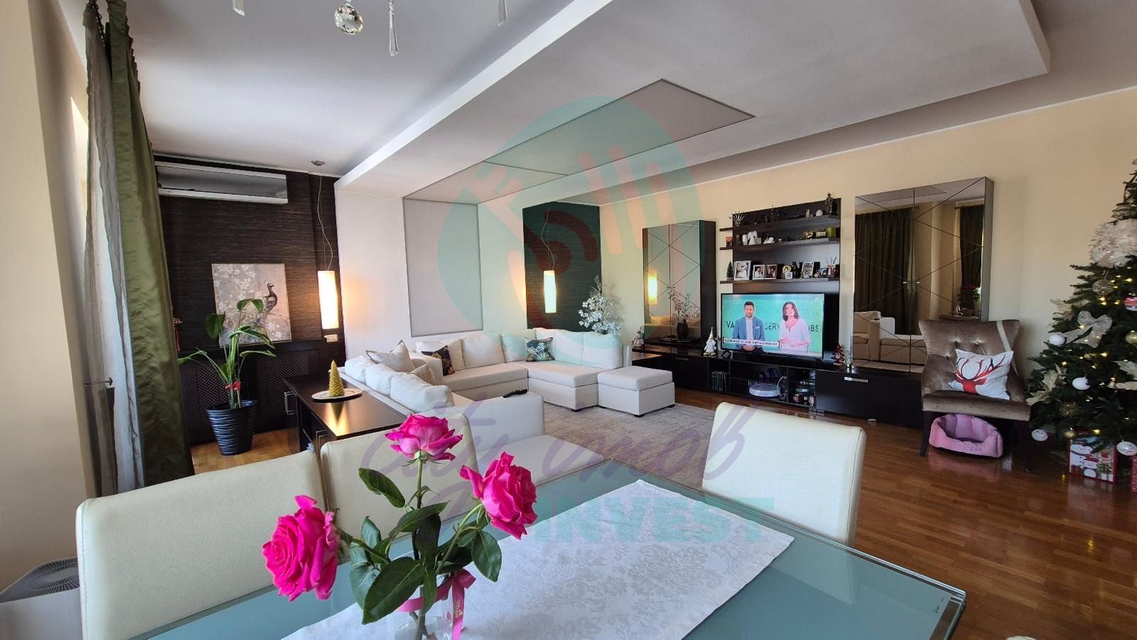 Apartament 4 camere cu garaj - Poză 2