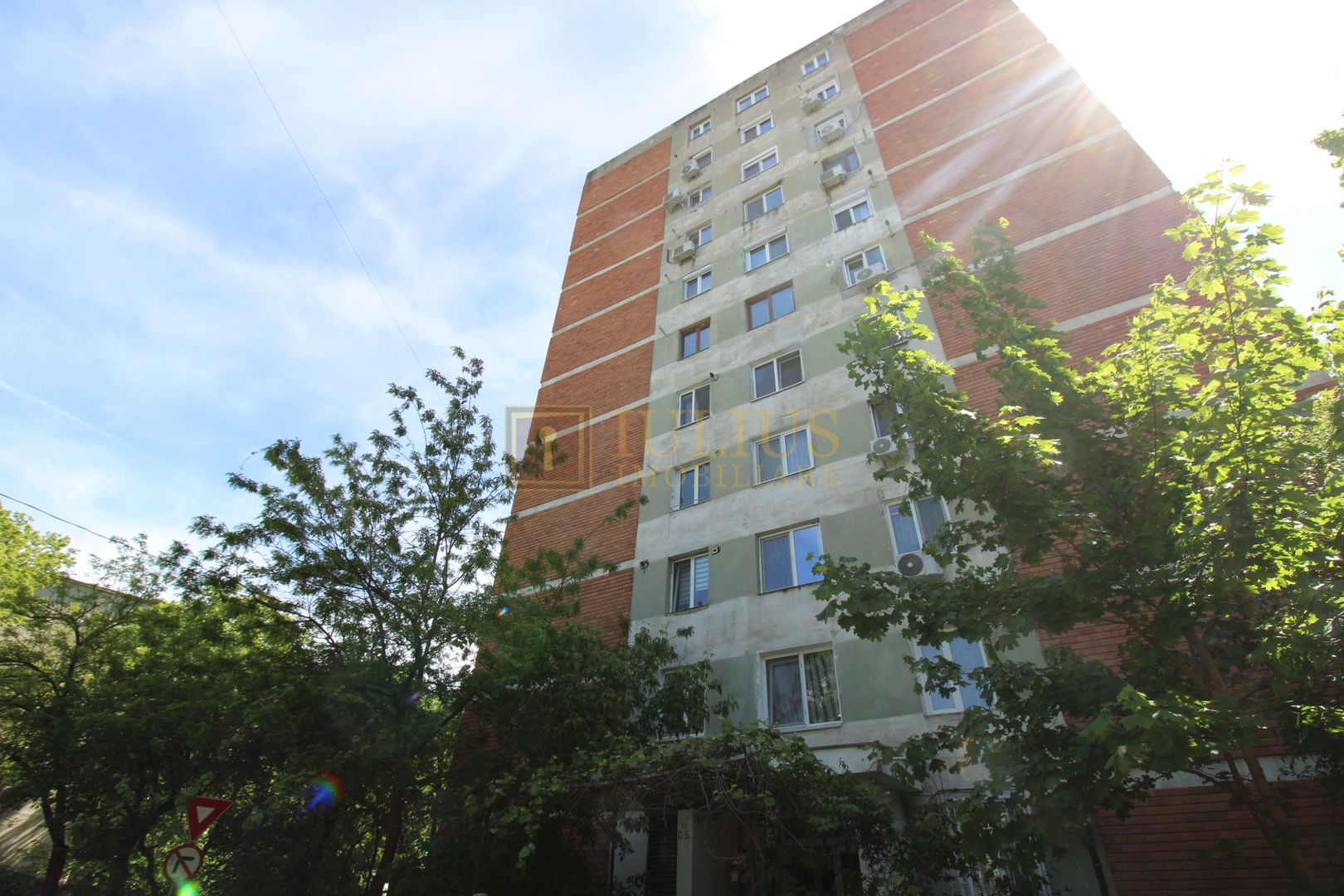 Zona Dacia, decomandat, centrala proprie, clima - Poză 1