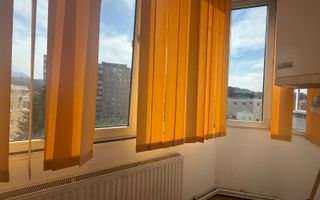 Apartament 3 camere decomandat cu 2 băi în Calea București - Poză 15
