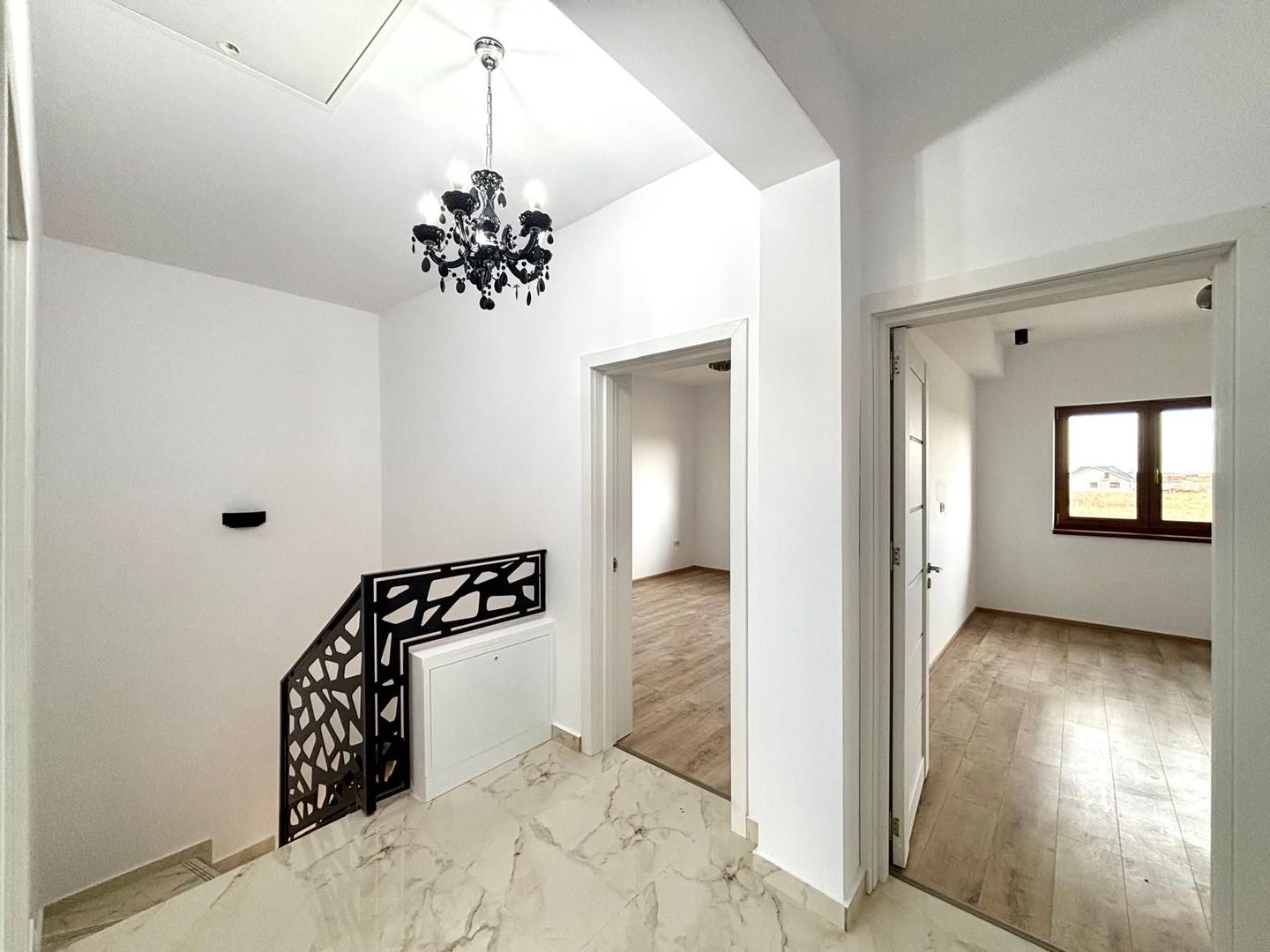 Duplex  cu 4 camere si teren generos , Sacalaz - Poză 9