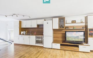 Apartament două camere Bulevardul Revoluției - Poză 1
