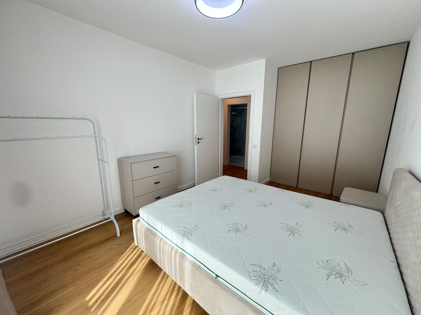 Apartament cu 2 camere | 60 mp + 10 mp terasa | Garaj Subteran | Zona Vivo - Poză 8