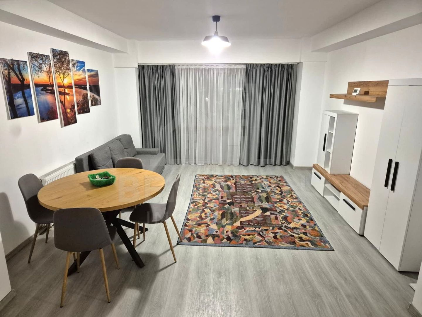 2 Camere - Decomandat - 79mp - Mobilat - Centrala - Etaj 3 - Ghimbav - Poză 1