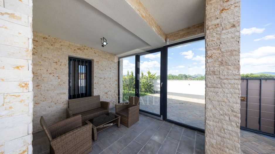 Sanpetru ,Subcetate-Casa 4 camere,3 bai+480 mp teren - Poză 15