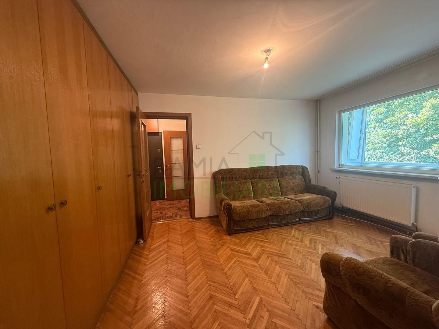 Apartament spațios cu 2 camere, etaj intermediar, mobilat – Astra - Poză 7