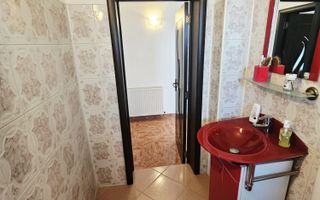 Casă 5 camere + teren generos 1700 mp – Ariceștii Rahtivani - Poză 31