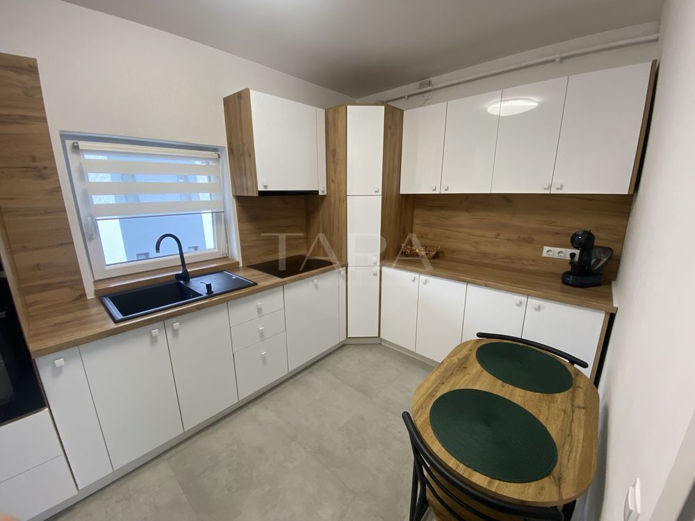 Apartament modern cu pod generos și dotări complete. - Poză 1