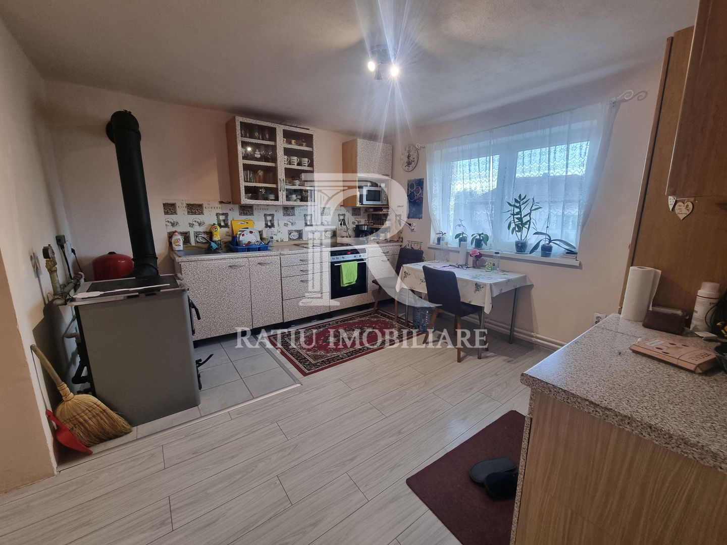Casă renovata cu teren generos | Anexe | Gurasada | Hunedoara - Poză 16