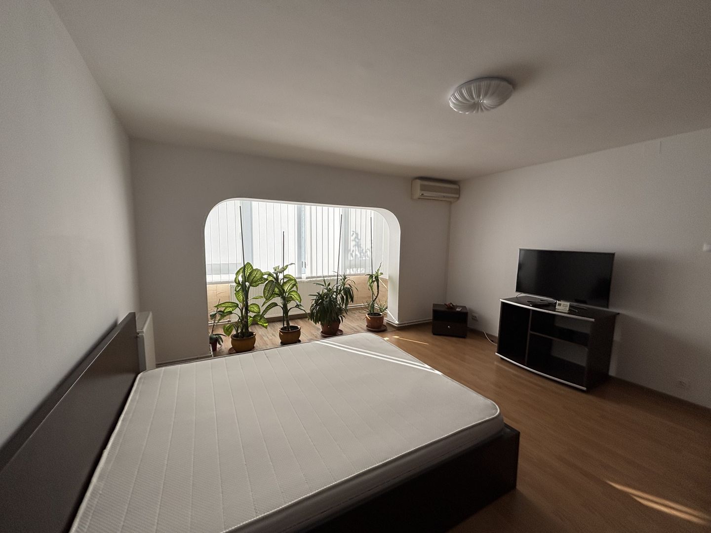 Apartament generos 2 camere - Poză 10