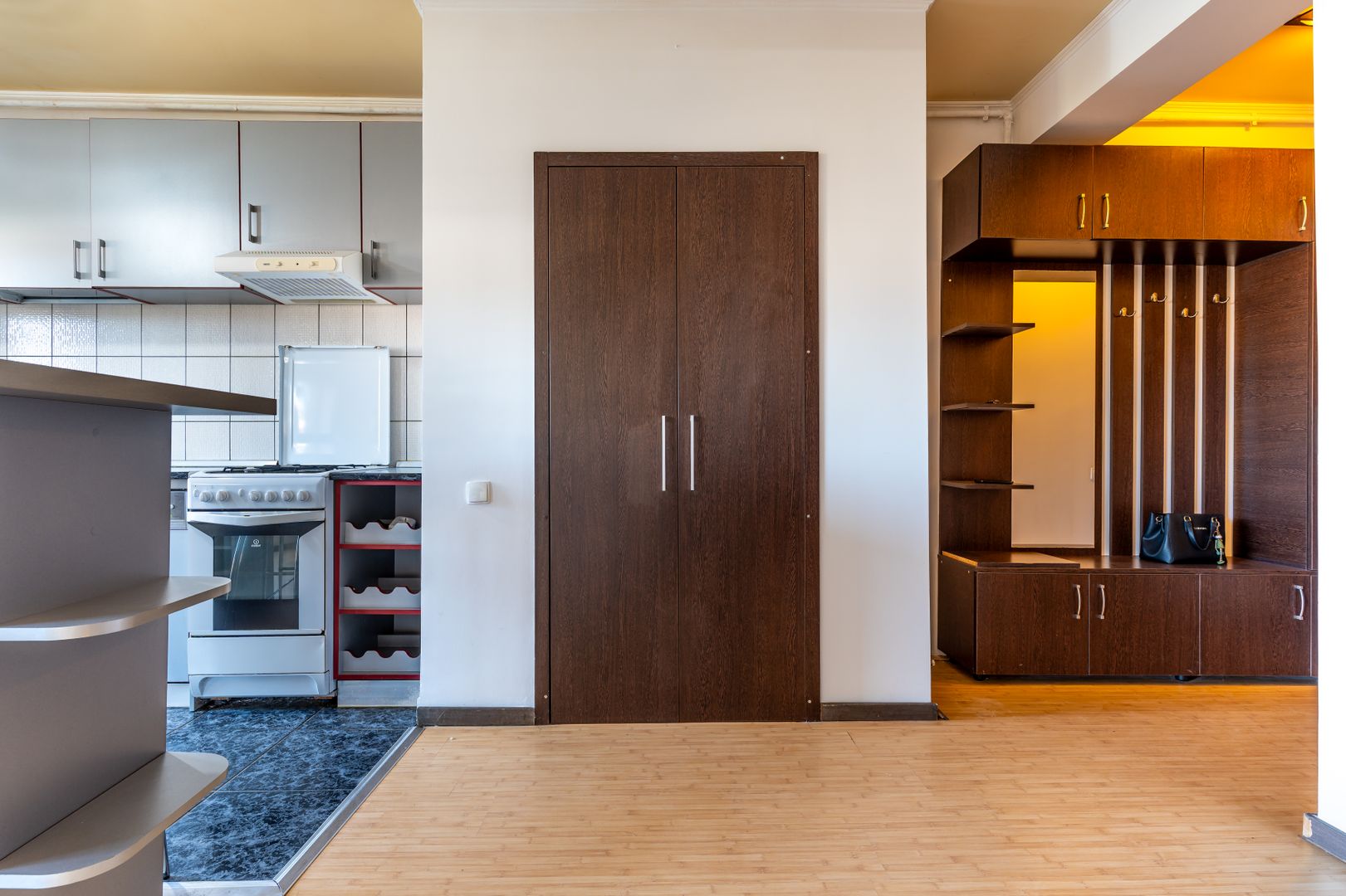 Apartament cu 2 camere, 53MP, Garaj, Boxa, Comision 0% - Poză 10