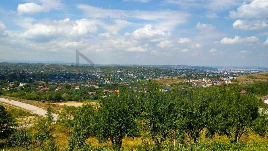 Vilă duplex luminoasă în Bucium, panorama deosebită, suprafață 480 mp - Poză 9