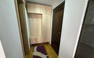 2 camere Giroc etaj 1 bucatarie separata+loc parcare - Poză 4