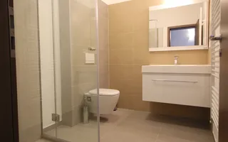 Apartament cu 3 camere de închiriat în zona Nord - Poză 16