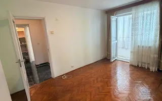 Vanzare apartament cu 4 camere in Micro 13, etaj 3, pret 65 000 euro - Poză 22