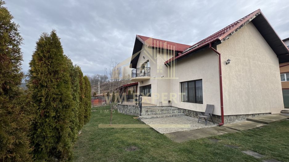 VILA 5 CAMERE 246 MP TEREN 817 MP CÂMPULUNG, 0 COMISION CUMPARATOR - Poză 54