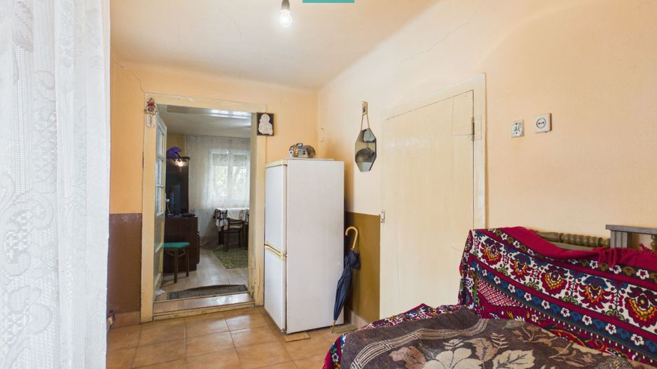 Casă din cărămidă 6 camere – Ineu - Poză 12
