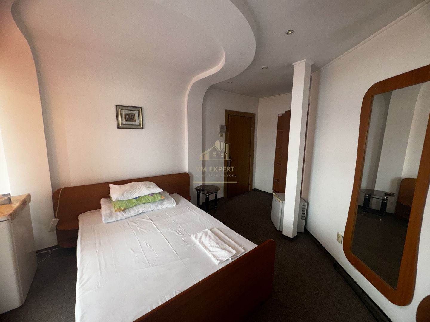 VILA - PENSIUNE CU RESTAURANT + SI TEREN 6406 MP, VALEA MARE PRAVAT, - Poză 28