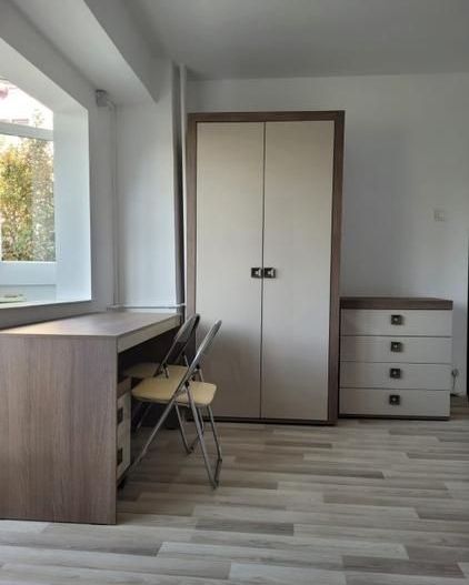 Garsoniera renovata, 2 minute metrou Tineretului, balcon inchis - Poză 4