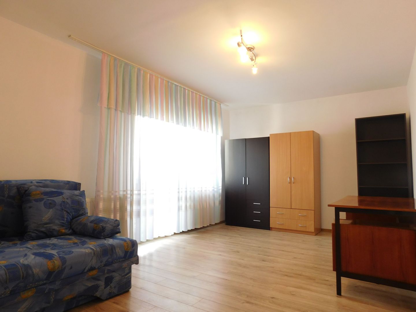 De închiriat apartament 2 camere decomandat, Zorilor - Poză 1