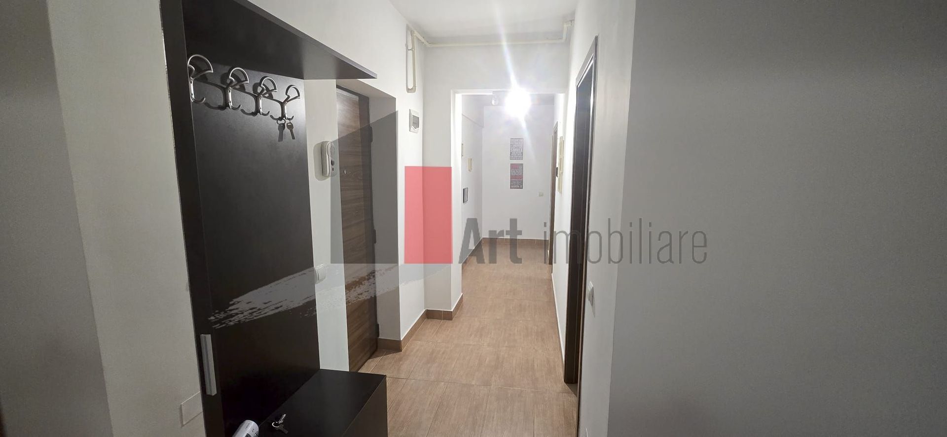 Vânzare apartament decomandat 3 camere cu 2 băi și centrală Metalurgiei - Monaco - Poză 3