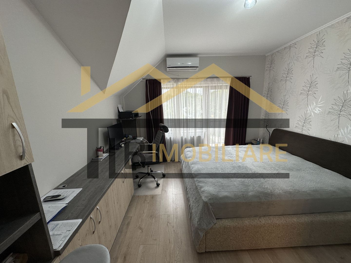 Casa de 4 camere, 200mp, parcari, Zona Unirii - Poză 9