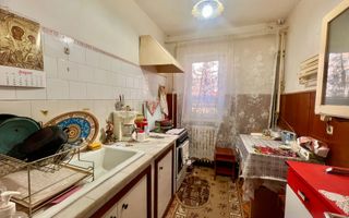 Apartament 3 camere – Zona Traian/Etaj 1 - Poză 2