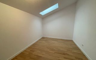 CASA NOU CONSTRUITA IN COMPLEX REZIDENTIAL LA VANZARE IN PIPERA - Poză 15