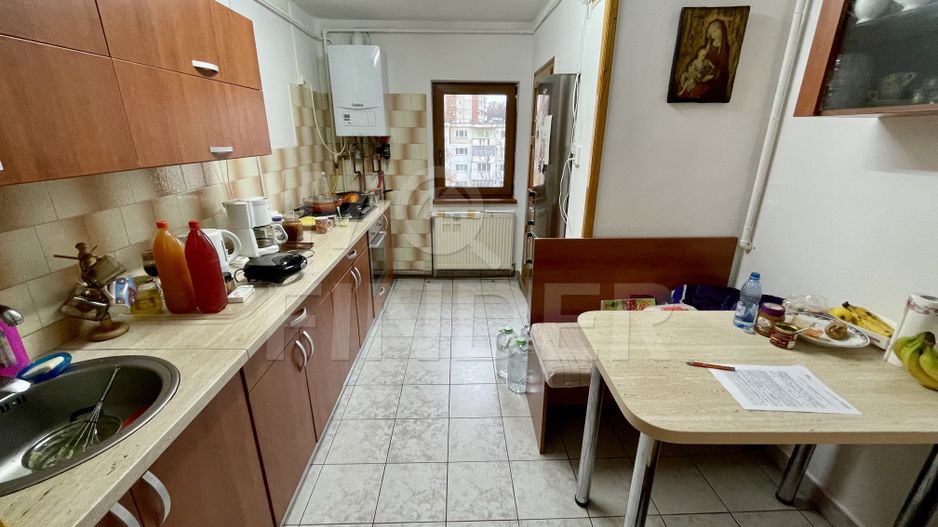 Vanzare apartament 3 camere, decomandat, Plopilor - Poză 4