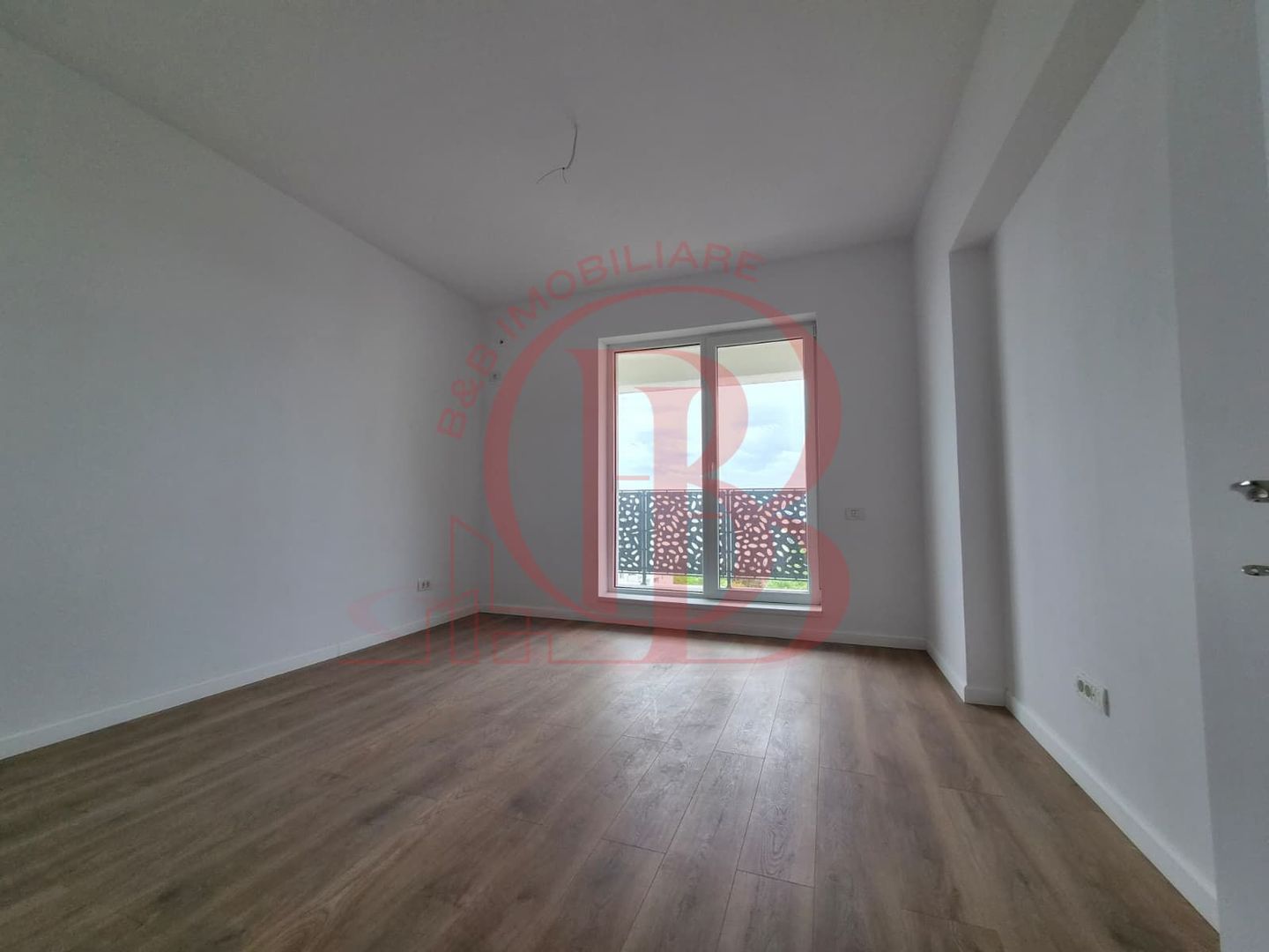 3 camere Loc de parcare inclus Terasa 35mp Liviu Rebreanu - Poză 7