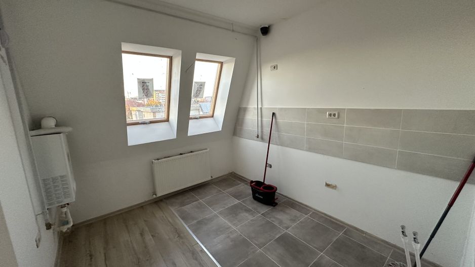 Apartment 3 camere 75 mp utili - Poză 1