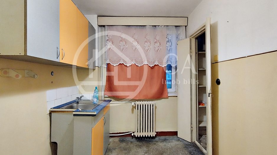 Aparament cu 2 camere de vanzare in zona Cantemir, Oradea - Poză 5