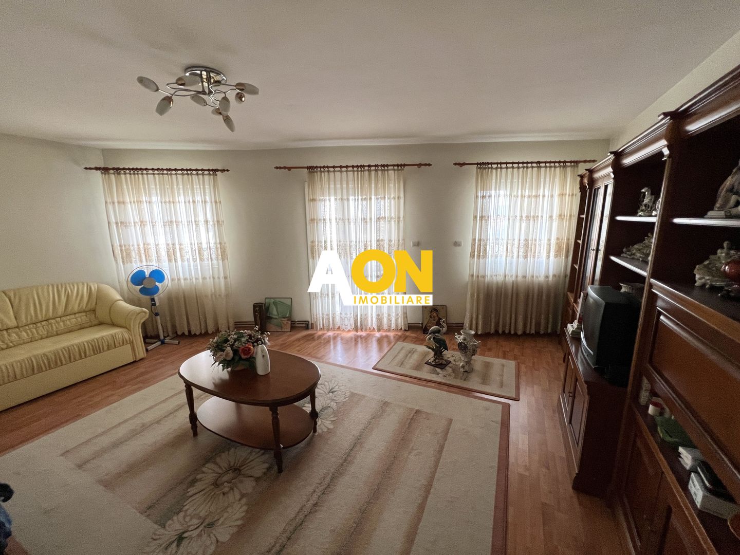 Casa pretabila Pensiune/Camin de Varstnici + Spatii Comerciale Parter - Poză 25