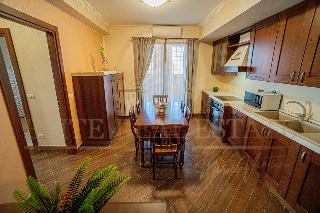 Stațiunea Mamaia - 3 camere, vedere panoramică la lac – Vila Ovidiu - Poză 2