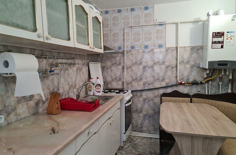 De inchiriat - casa P+1E+M - zona Port, langa liceul de Marina - Poză 11